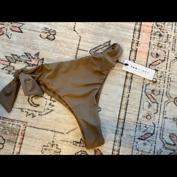 Selling brand new Oahu bottoms in Latte!! - Picture 2 of 2